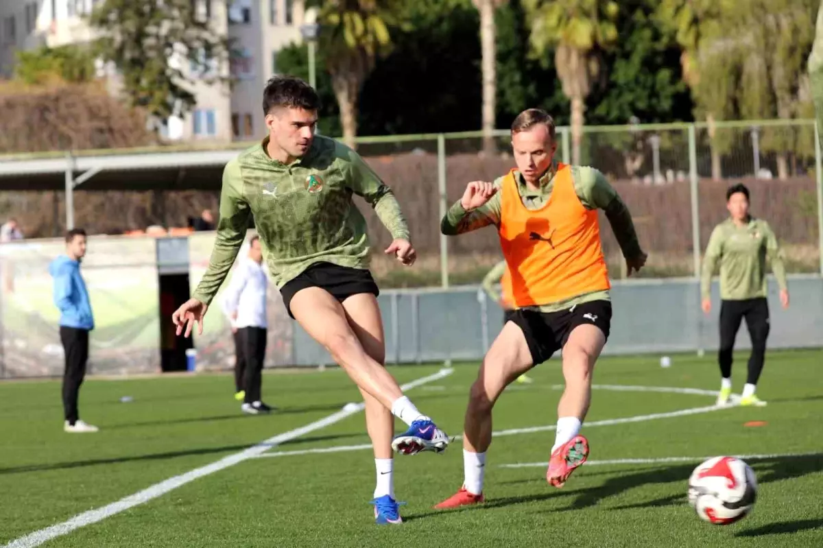 Alanyaspor Gençlerbirliği\'ne Hazırlanıyor