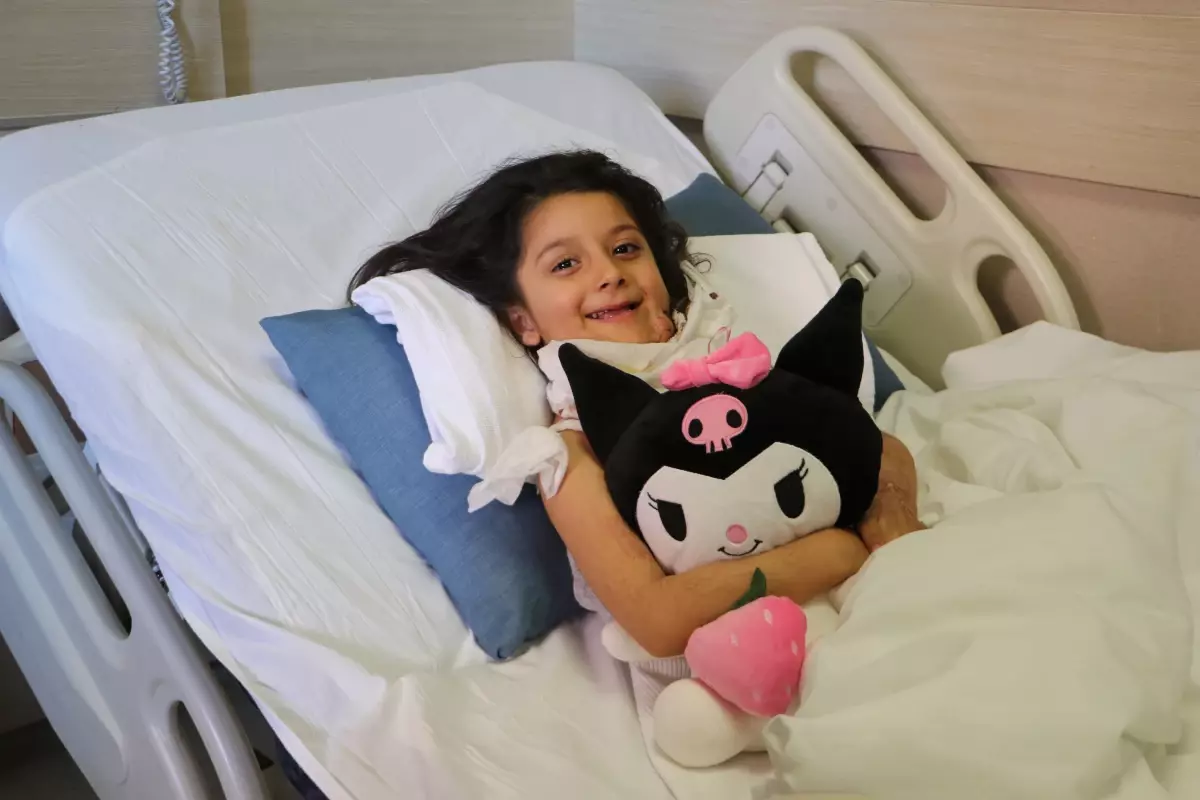 Gülşah\'ın Çene Ameliyatı Başarıyla Gerçekleşti