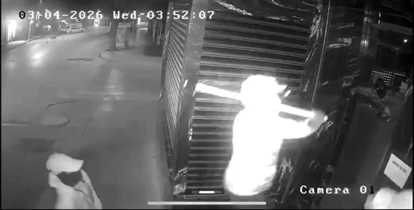 Bilecik\'te Kuyumcu Soygunu: 4 Kişi 30 Saniyede Kaçtı