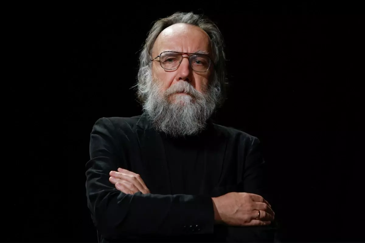 Dugin: İran baskıyı sürdürebilirse birkaç gün içinde zafer kazanacak