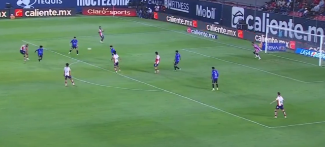 Fener'in eski yıldızından inanılmaz gol