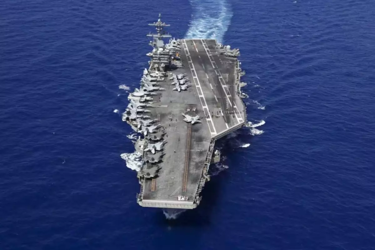 İran: ABD uçak gemisi USS Abraham Lincoln İHA\'larla hedef alındı