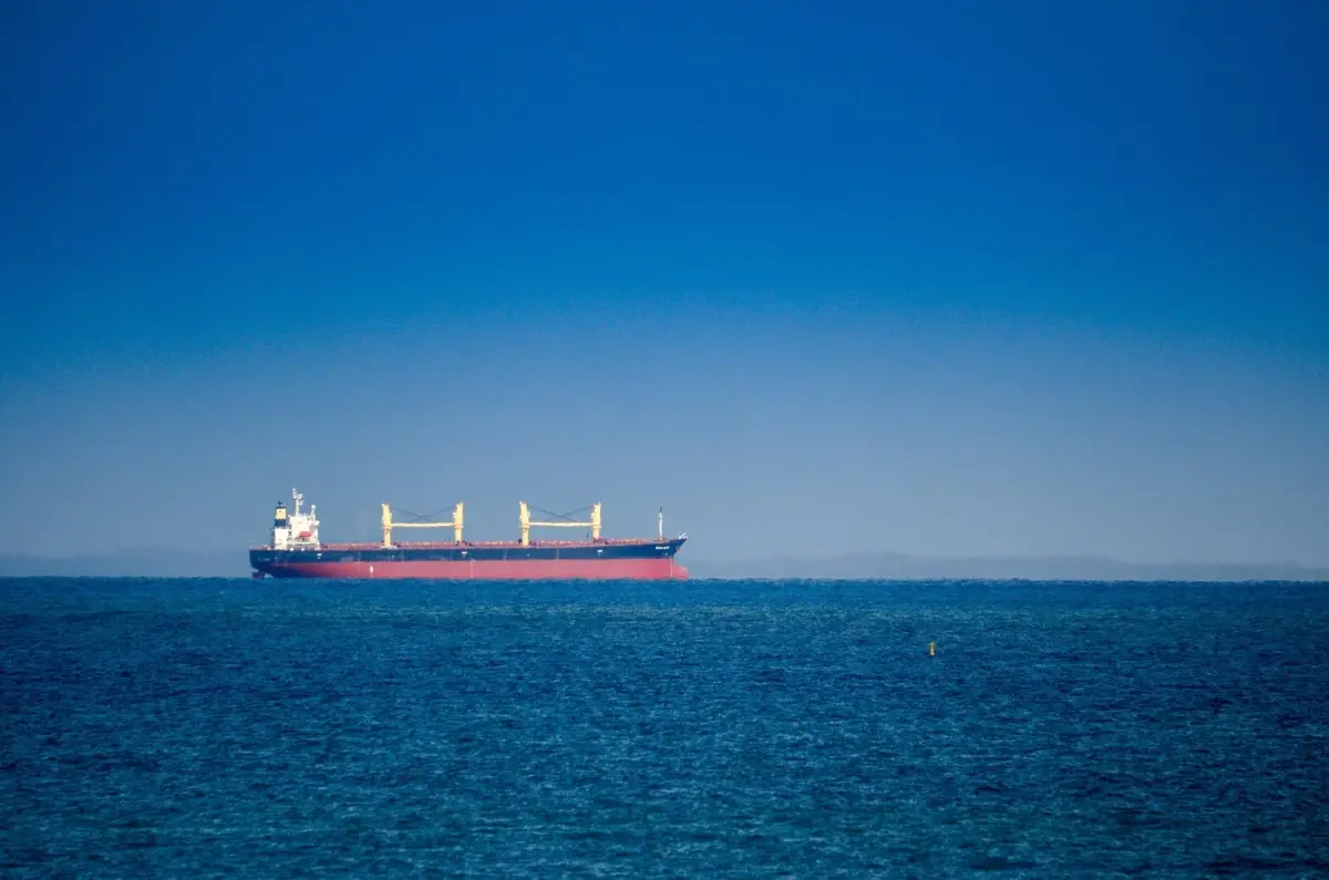 İran, ABD Tankerine Füze Saldırdı