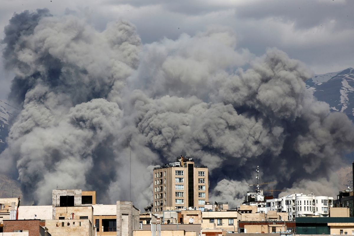 İsrail\'in füze yağdırdığı Lübnan\'da ölü sayısı 77\'ye yükseldi