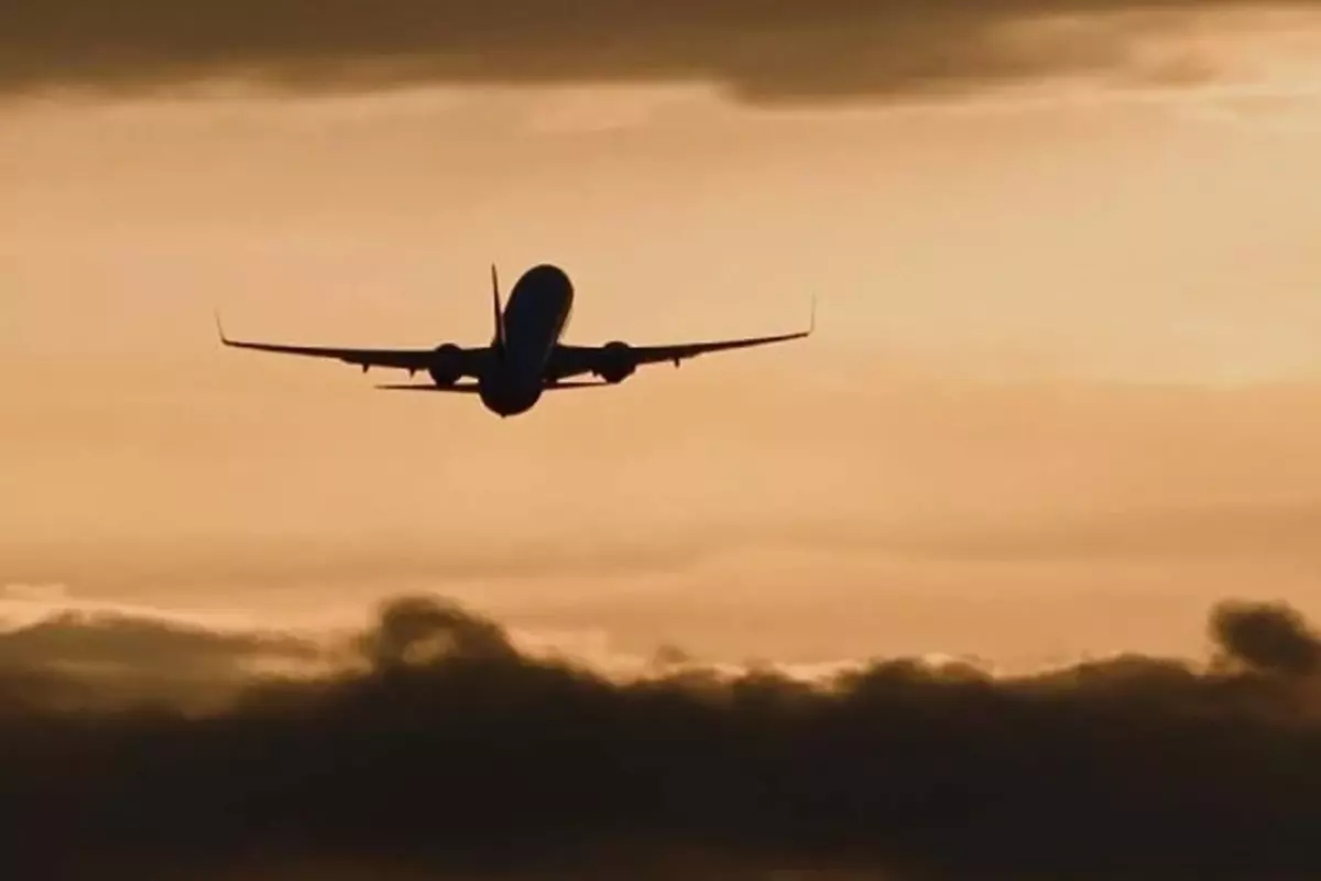 Katar, ülkede mahsur kalan yolcular için tahliye uçuşlarını askıya aldı