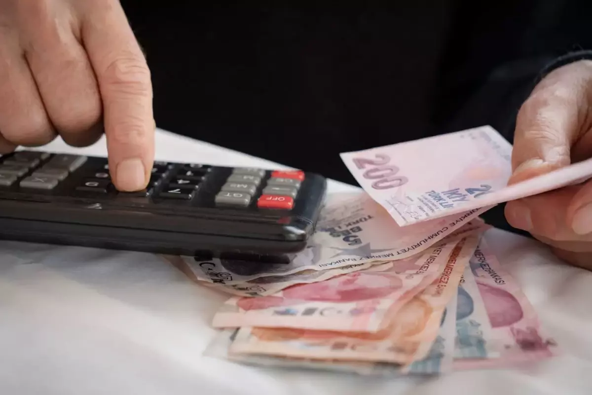 Memurlar da emeklilere tanınan haktan faydalanmak istiyor