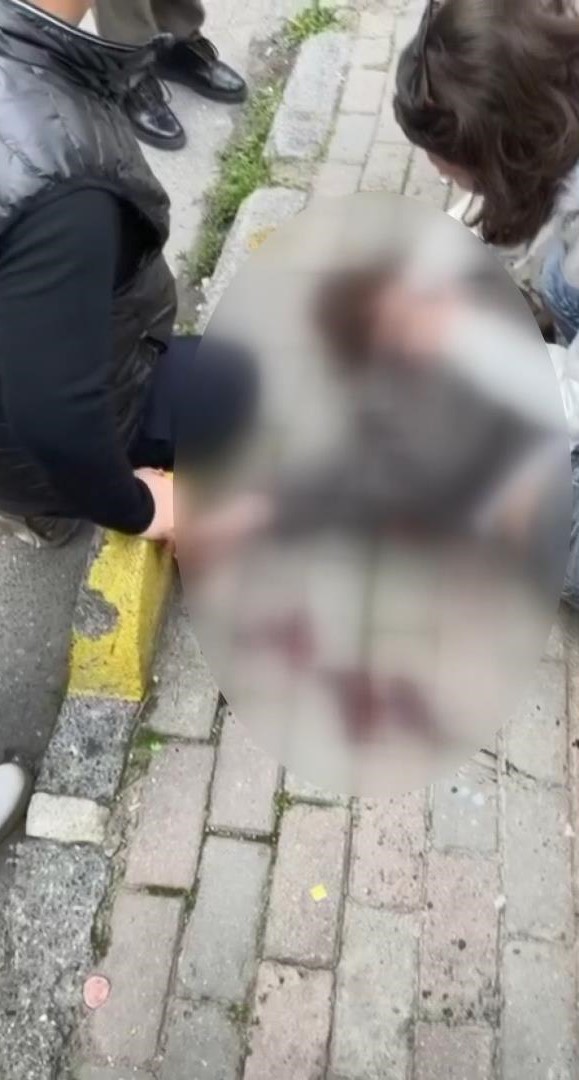 Okul önünde dehşet! Başından vurup kaçtı