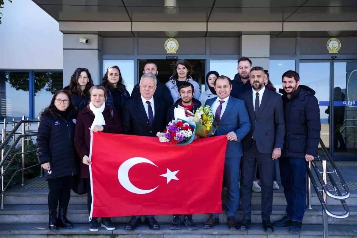 Şampiyon atıcıya Trabzon Havalimanında karşılama