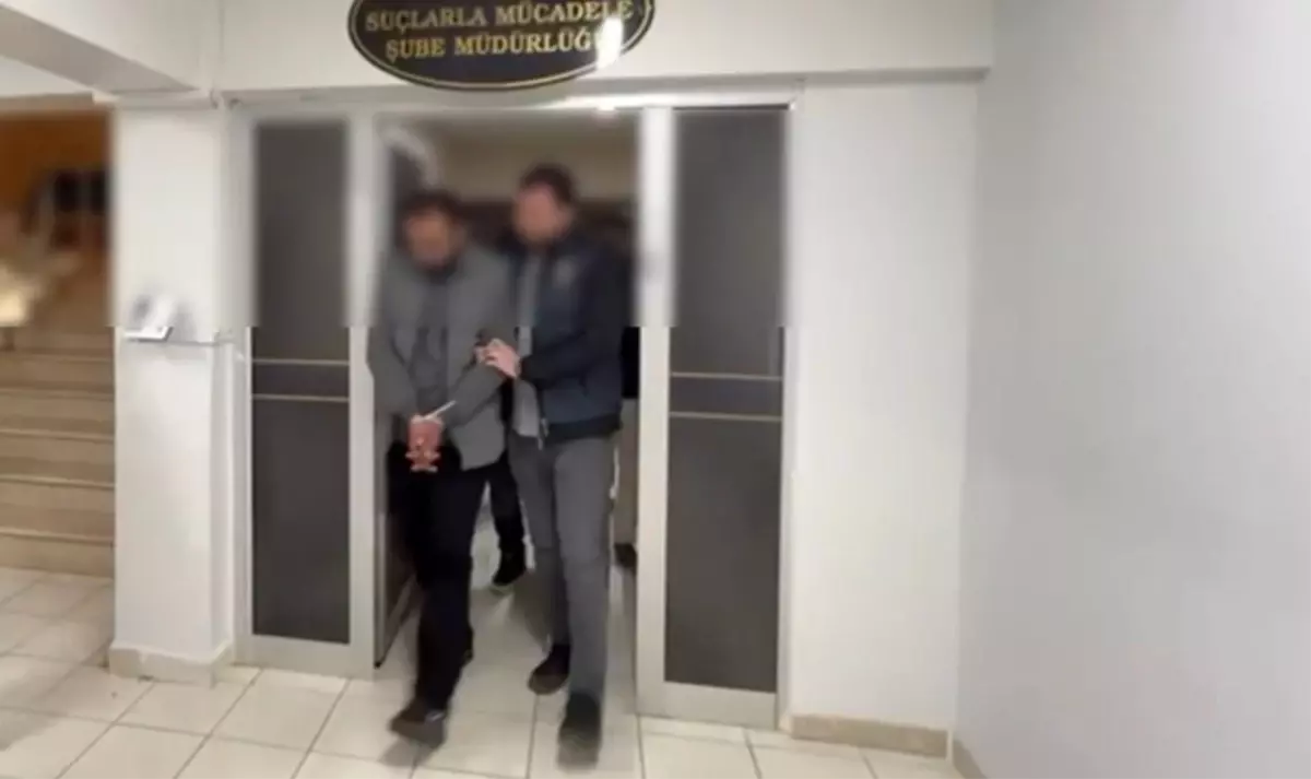 Sakarya\'da Dolandırıcılık Şebekesine Operasyon