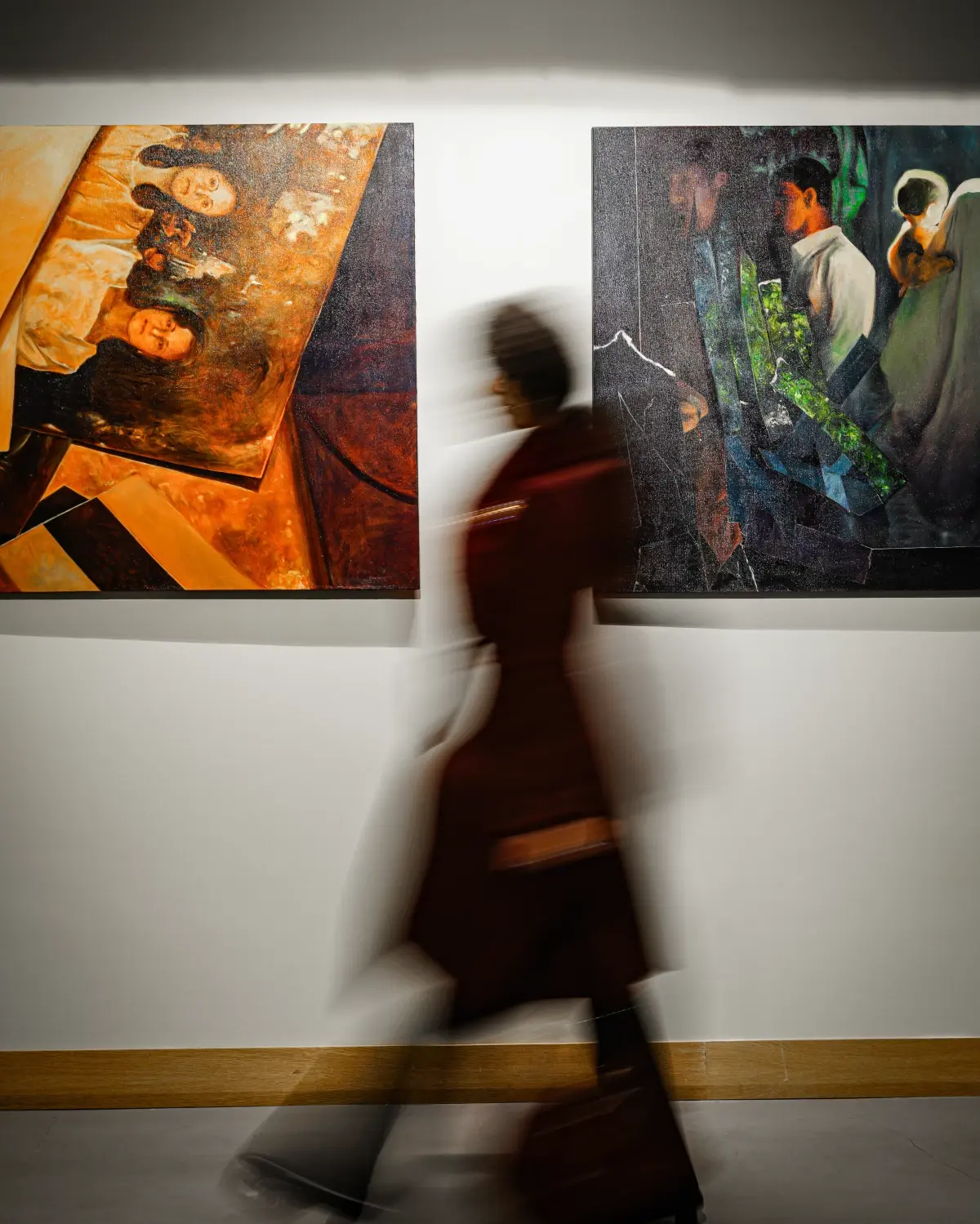 Yolun Ortasında Yüzeyin Altında Sergisi