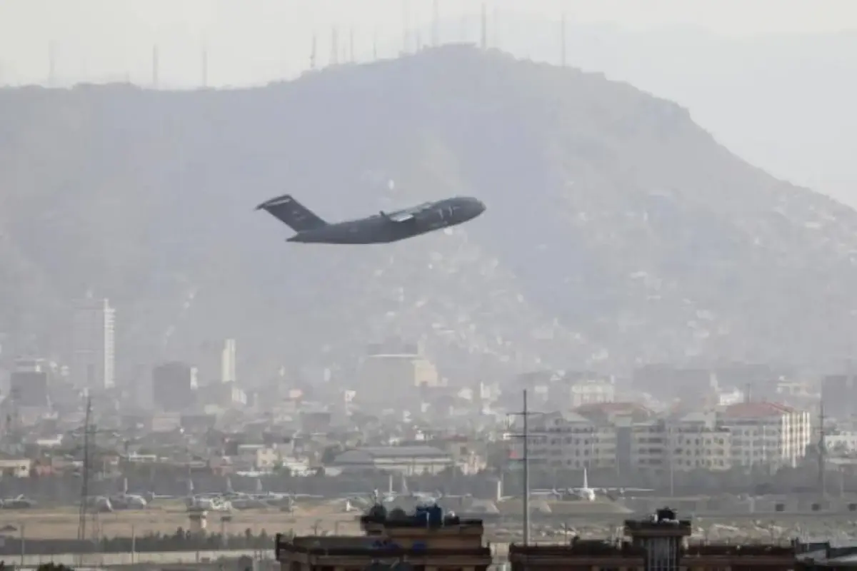 AB, 1000\'den fazla vatandaşını Orta Doğu\'dan tahliye etti