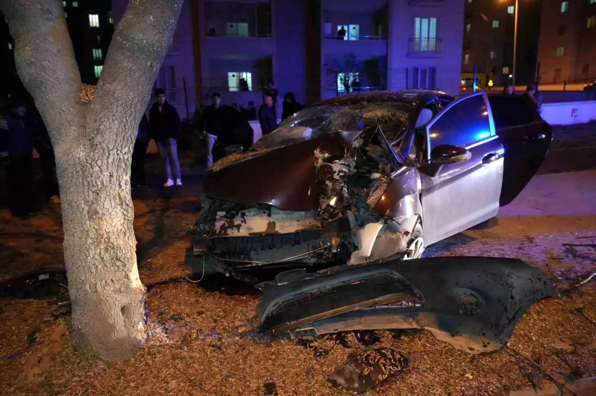 Kırıkkale\'de Kaza: 3 Yaralı