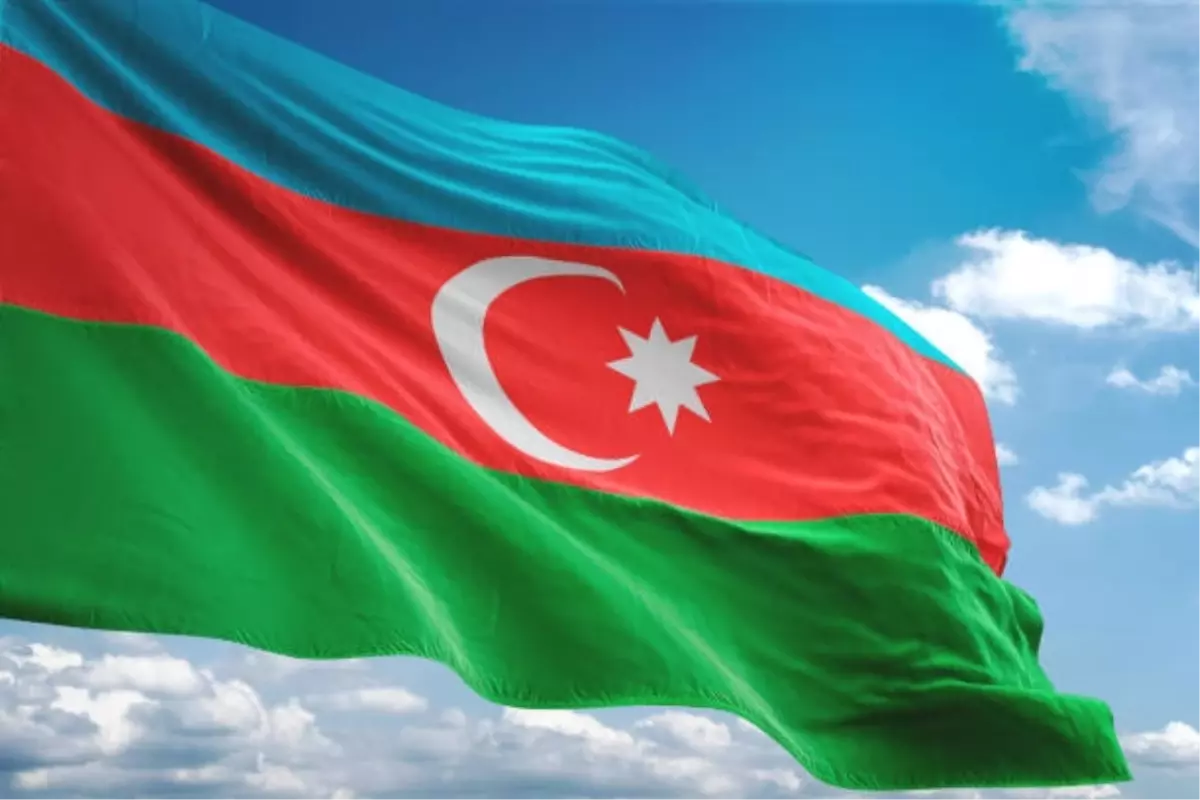 Azerbaycan, İran\'daki Diplomatlarını Geri Çekti