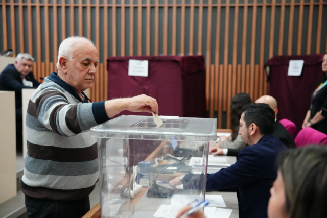 Bolu Belediyesi'nde başkanvekiliği görevine Mehmet Tuna Özcan seçildi