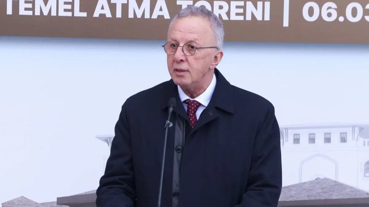 Fatih\'te Öğrenci Yurdunun Temeli Atıldı