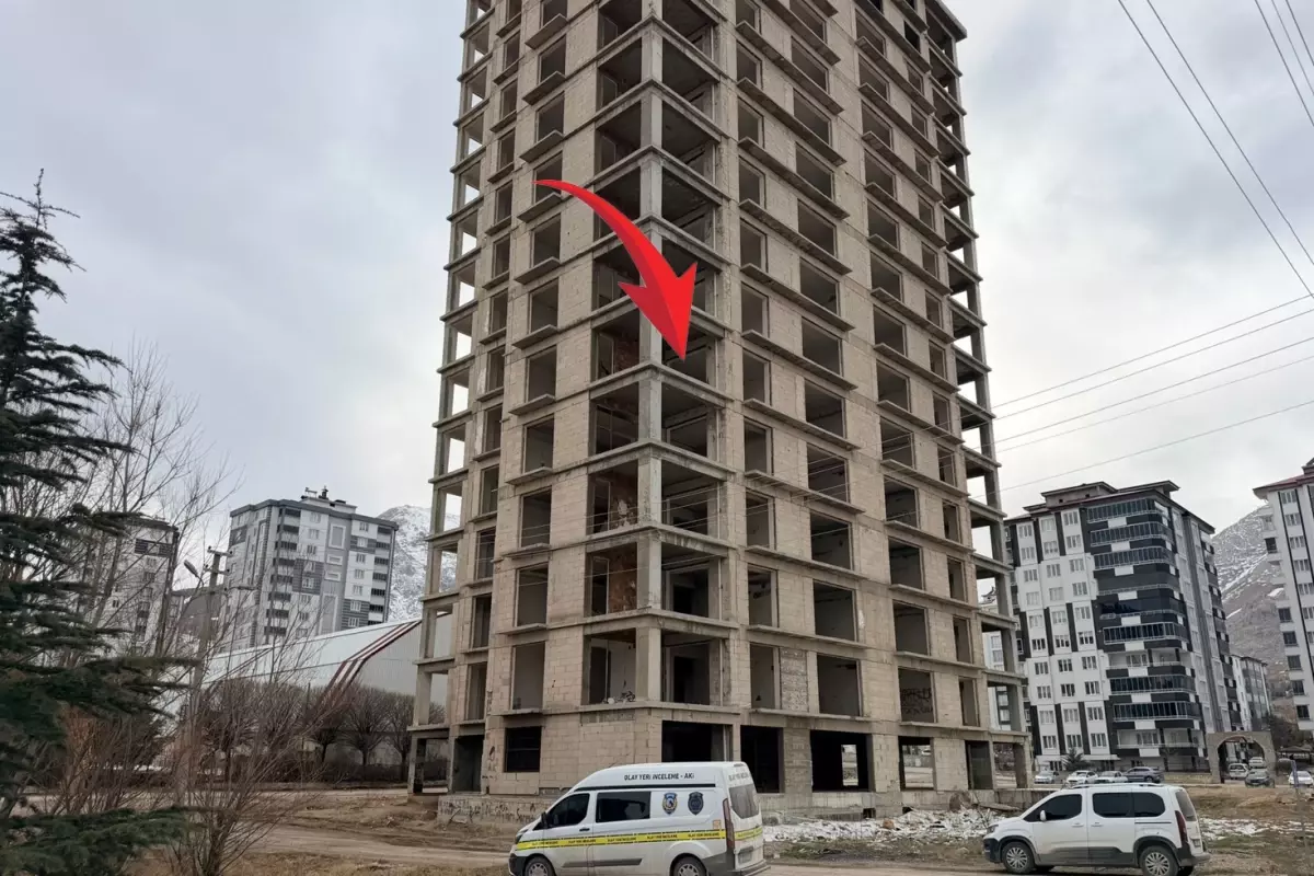 Kahramanmaraş\'ta 18 yaşındaki genç kız, inşaattan atlayarak hayatına son verdi