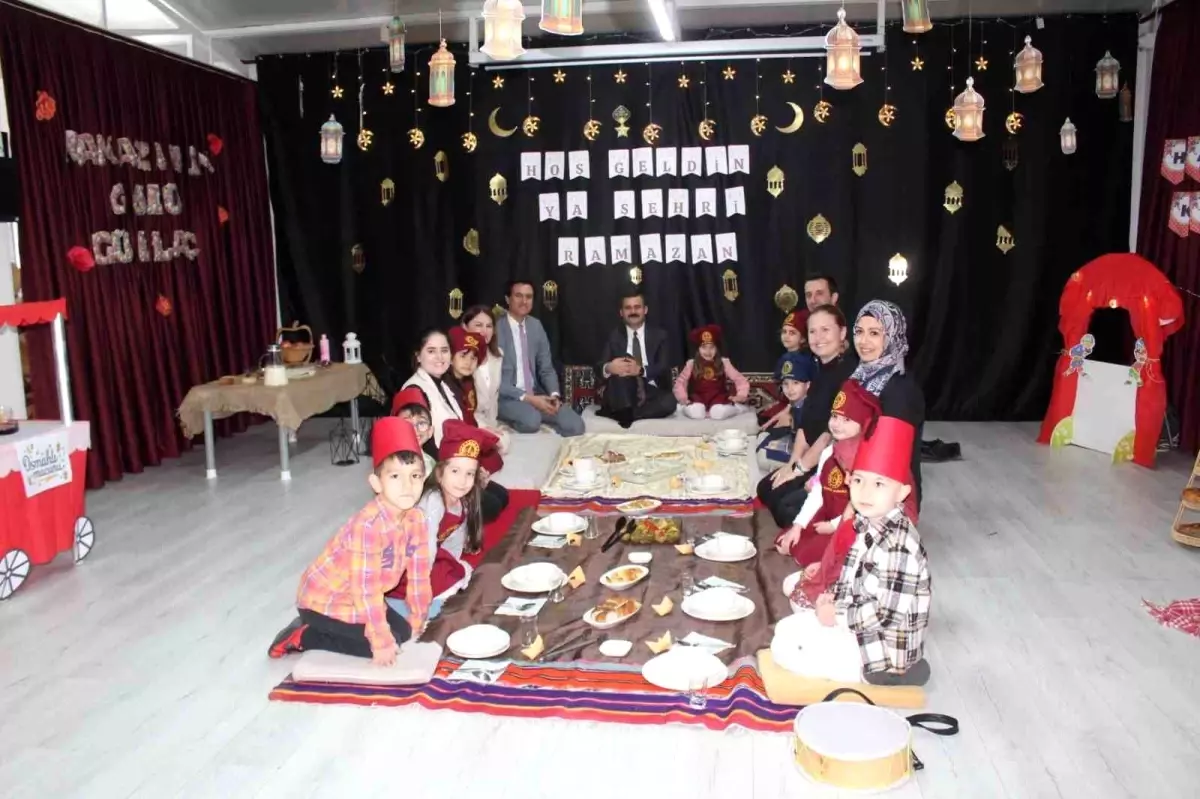 Köyceğiz\'de Minik Öğrenciler için Tekne Orucu Etkinliği