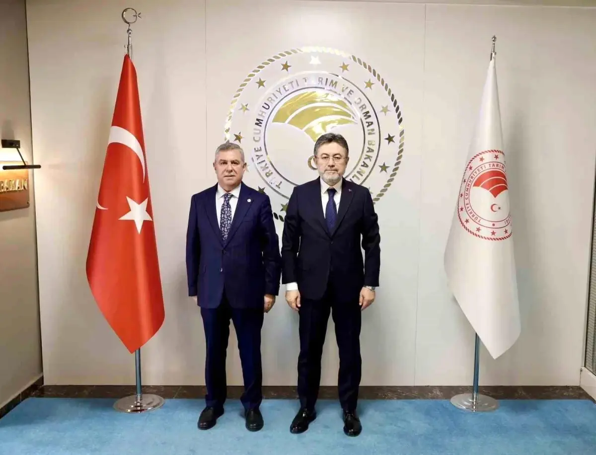 Maviş\'ten Orman Köylülerine Destek