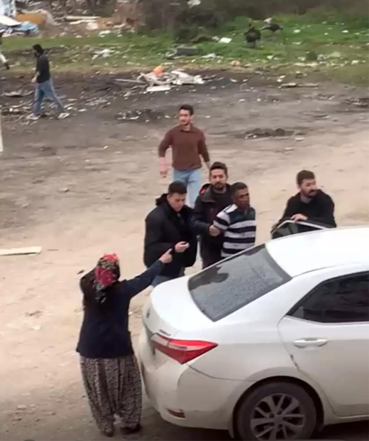 Erenler\'de Uyuşturucu Hükümlüsü Operasyonda Yakalandı