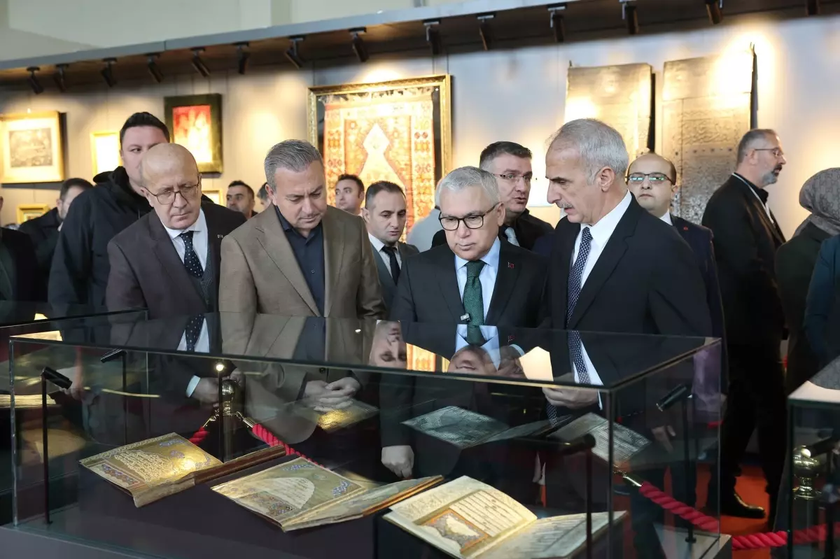 Sivas\'ta Kutsal Emanetler Sergisi Açıldı