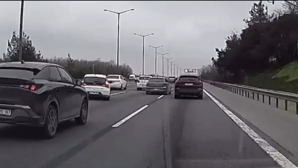 Ümraniye\'de Makas Atan Sürücülere 198 Bin Ceza