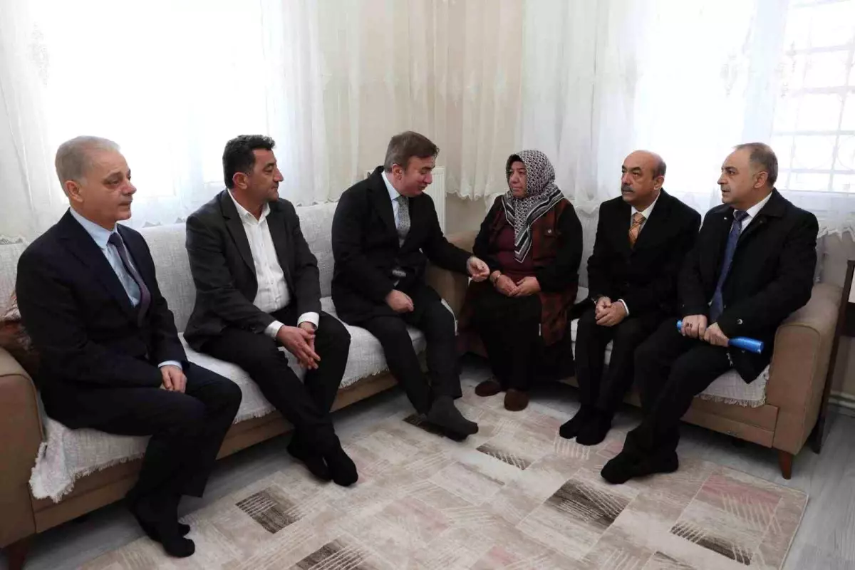 Vali Aydoğdu\'dan Ramazan Ziyaretleri