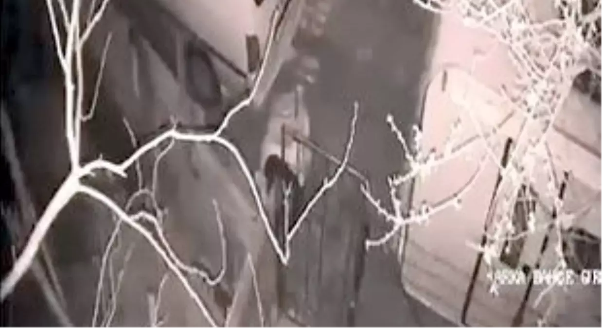 Hafif Ticari Araçtan Akü Hırsızlığı