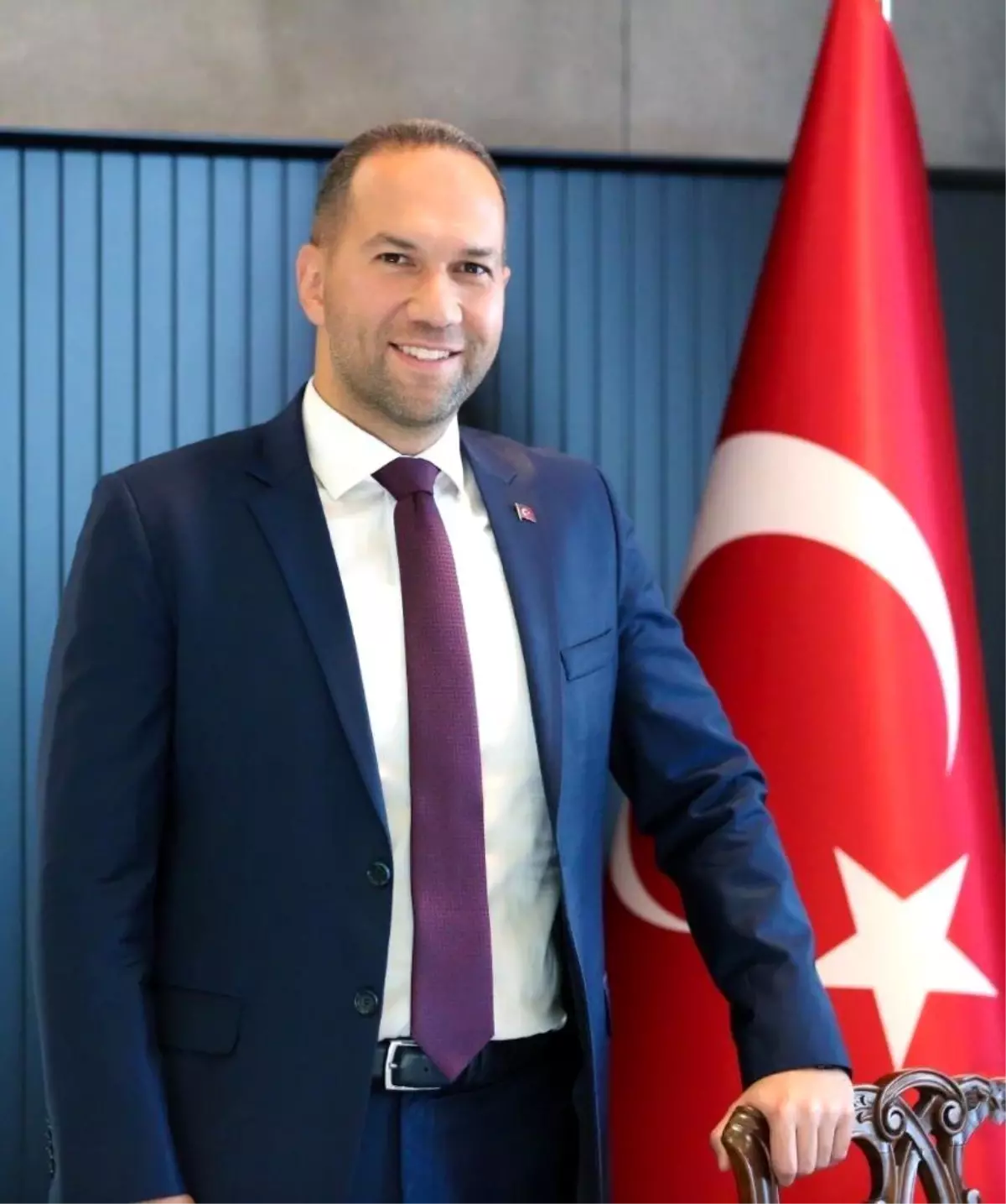 Başkan Özdemir: "Güçlü kadınlar güçlü yarınları inşa eder"