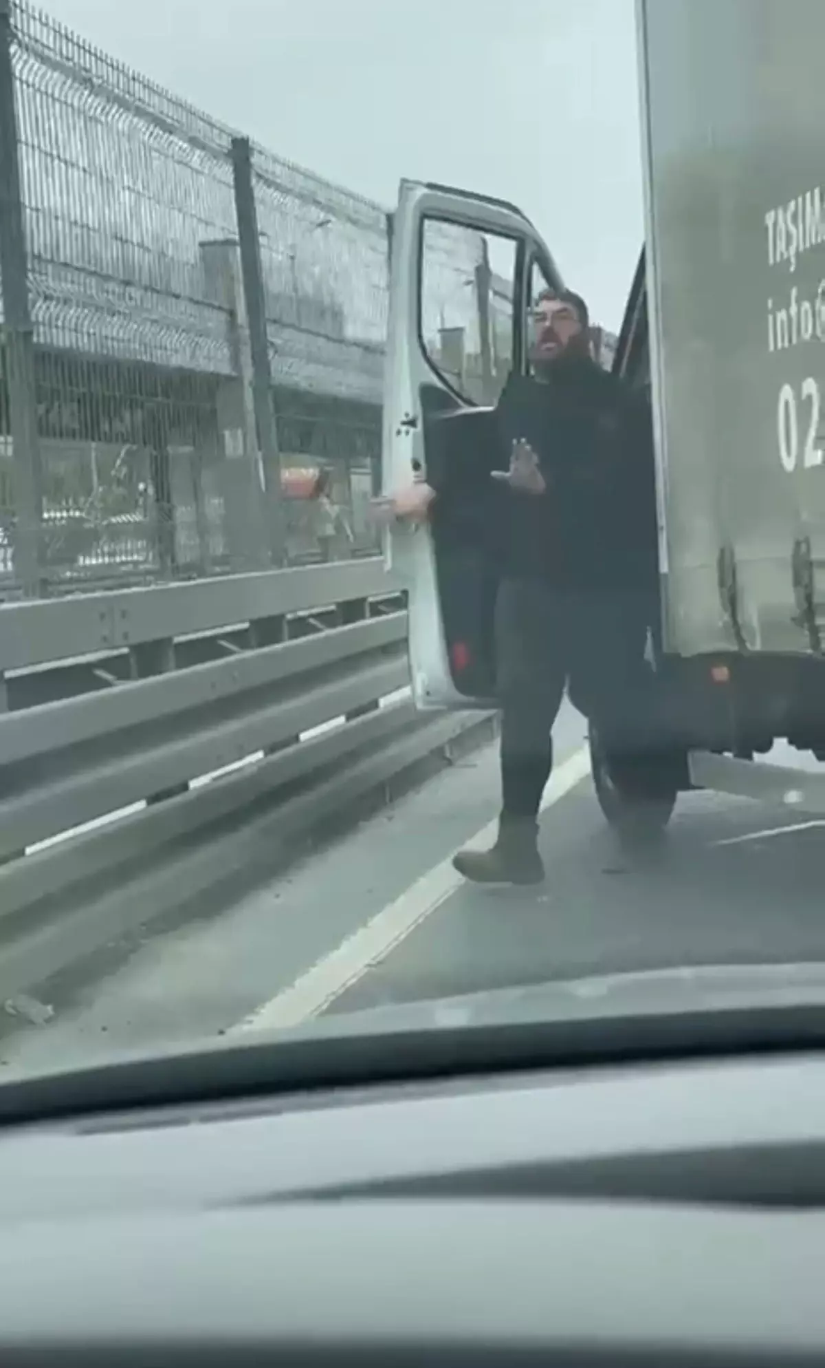 Tehdit Eden Şoföre Cezada Rekor