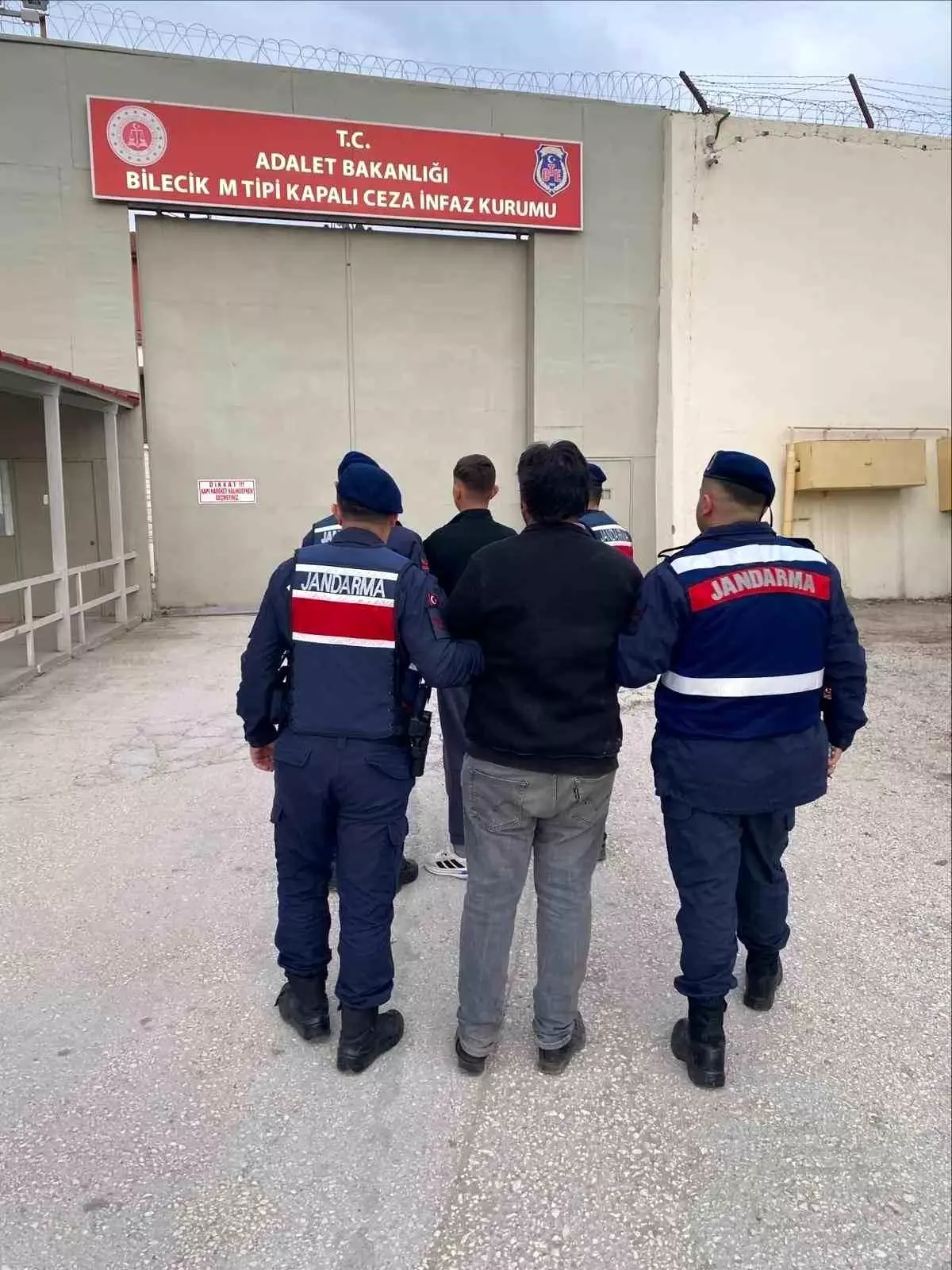 Bilecik\'te Aranan Şahıs Yakalandı