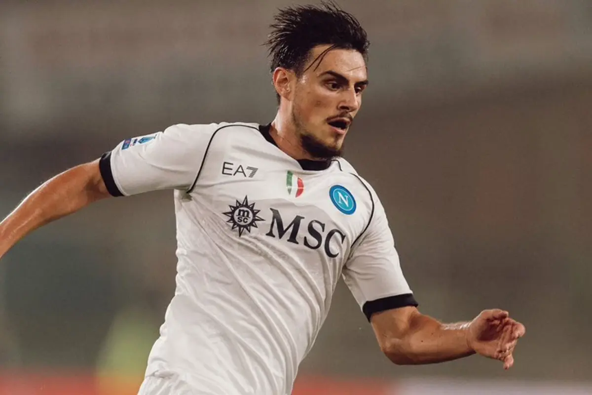 Conte, Elif Elmas\'a övgü yağdırdı: Heykelini dikmeliyiz