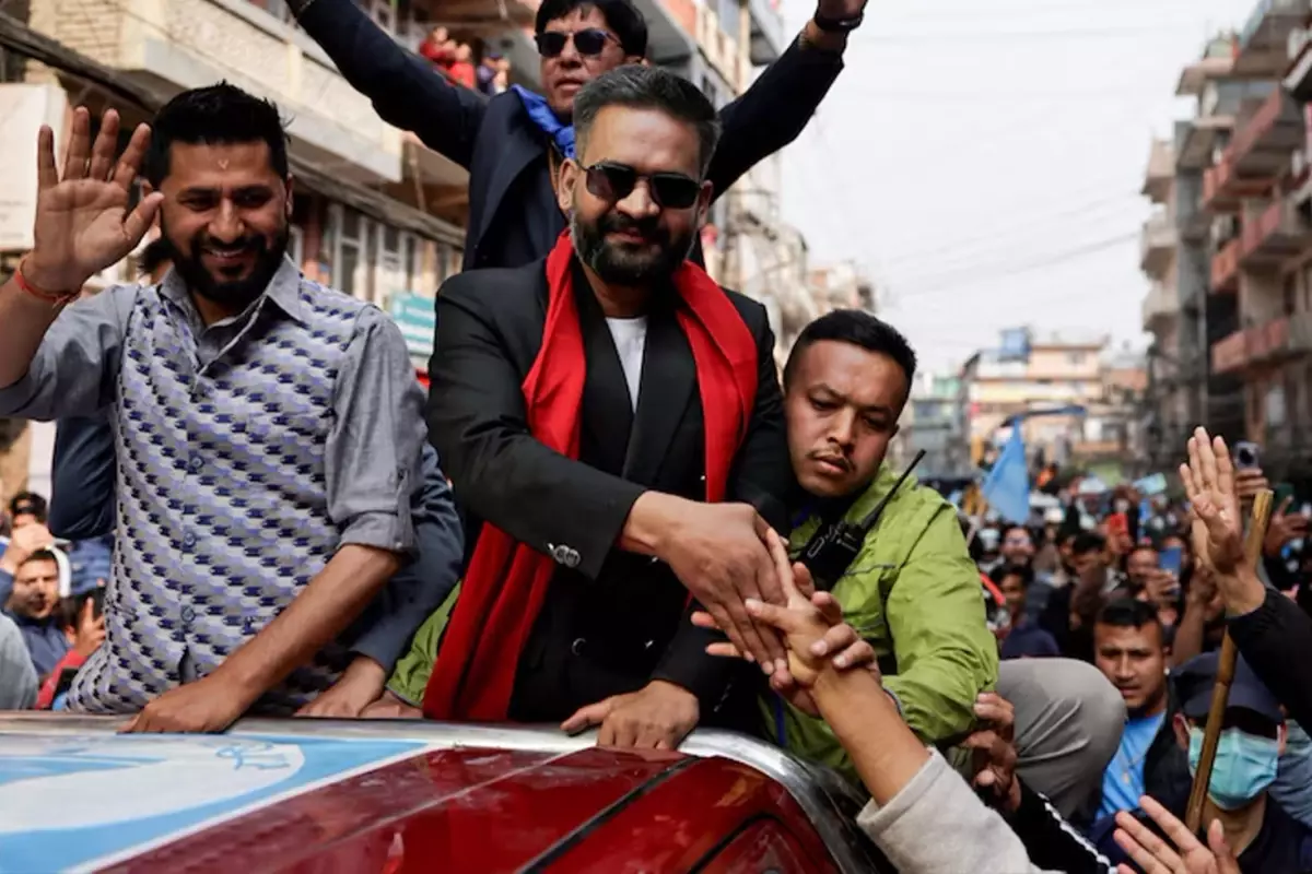 Eski rapçi Balen, Nepal\'de başbakanlığa yürüyor