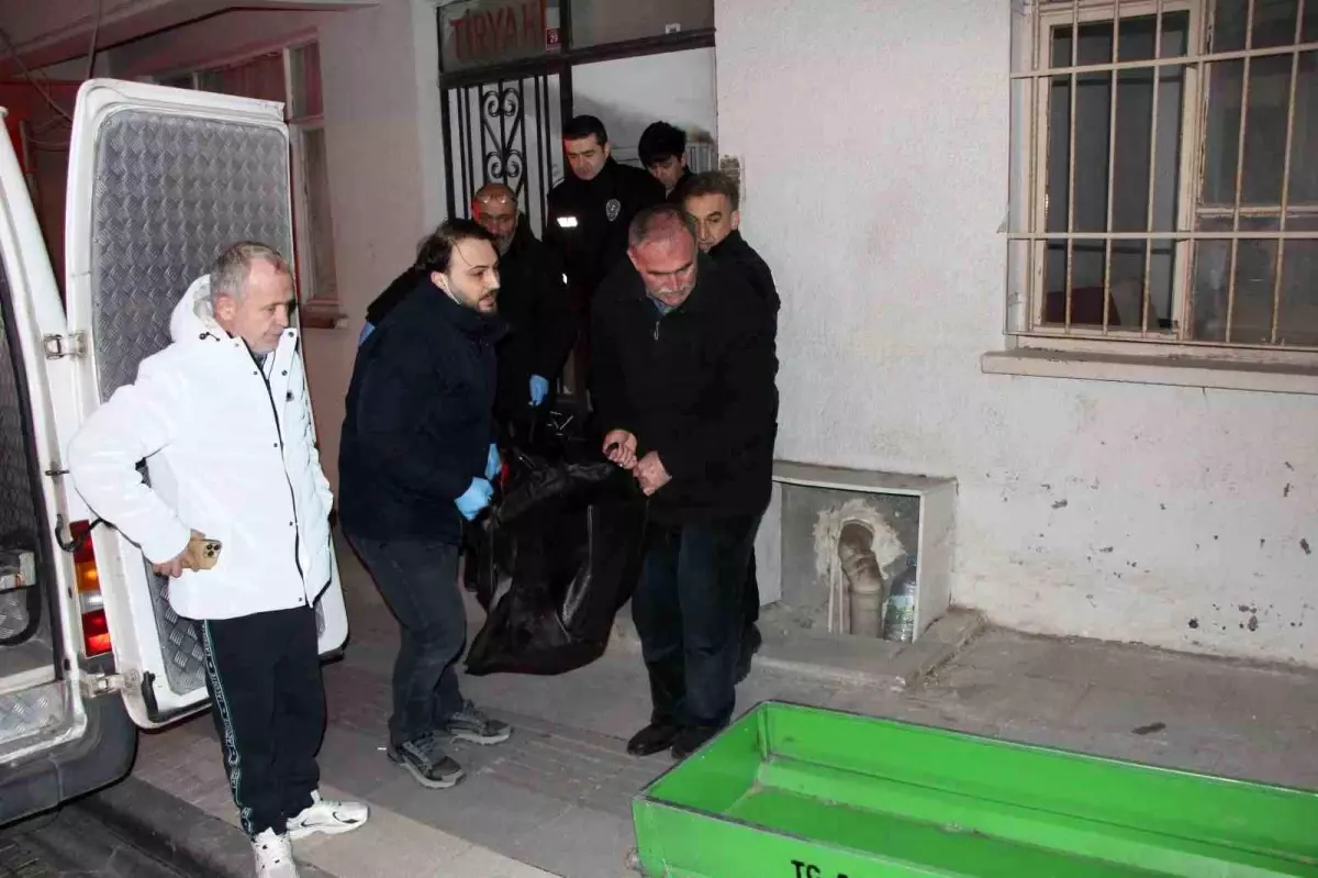 Amasya\'da Sahte İçki İçen Adam Ölü Bulundu