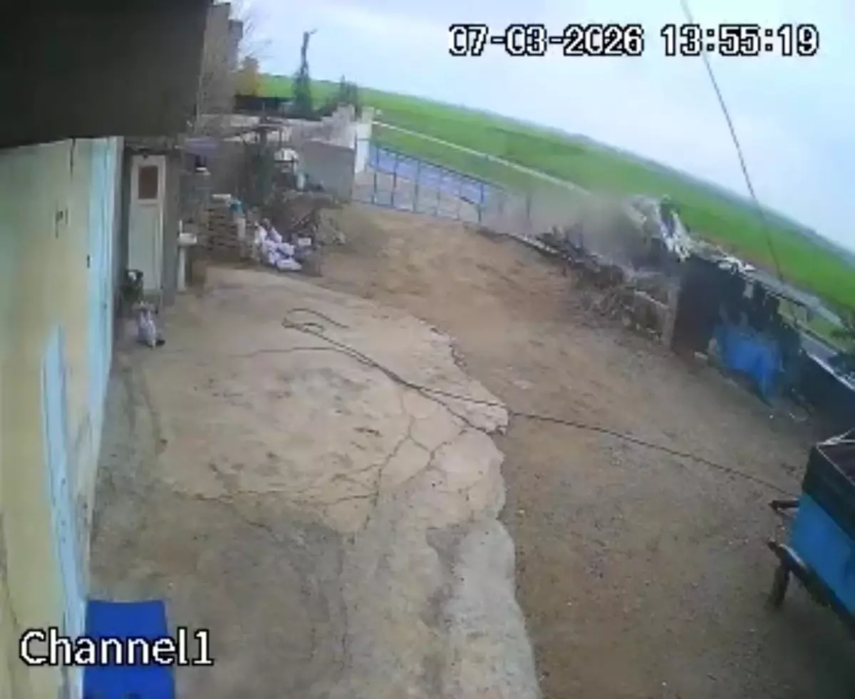 Nusaybin\'de Kamyonet Kazası: 3 Yaralı