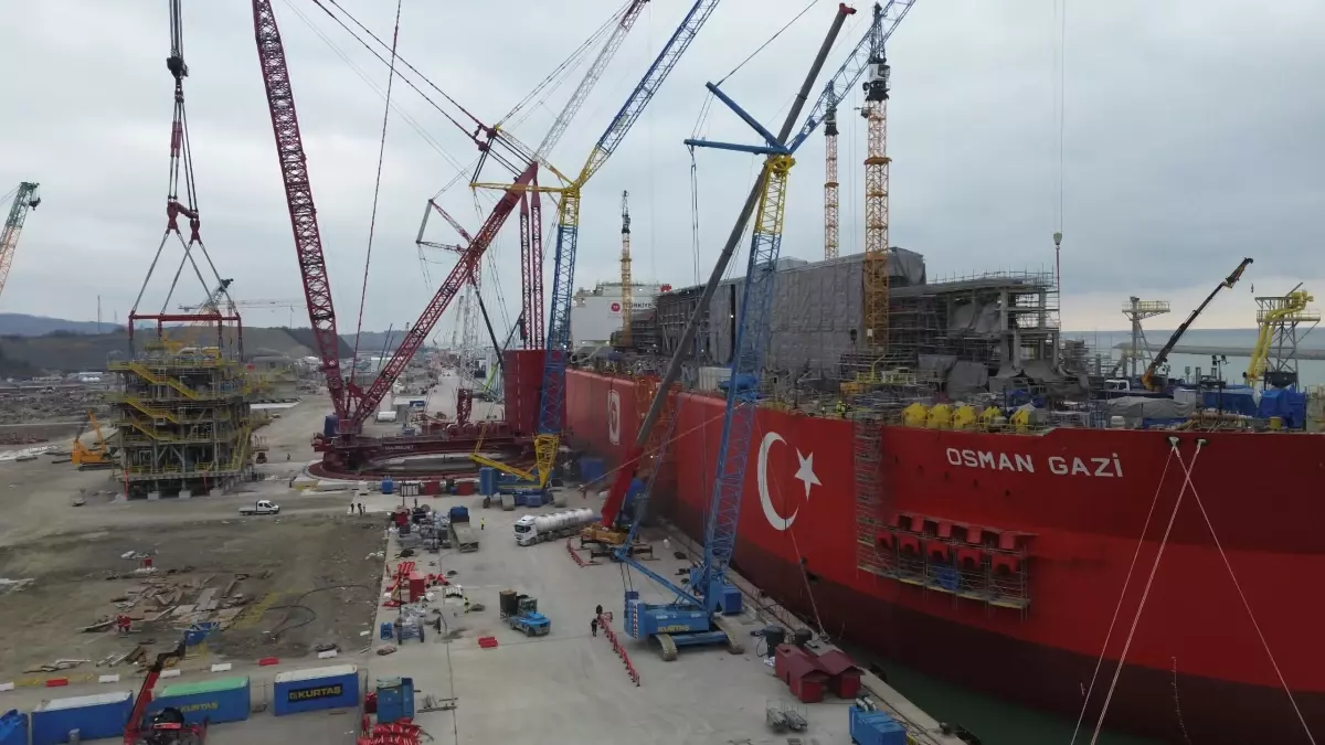 Osman Gazi\'ye 2500 tonluk MEG modülü entegre edildi