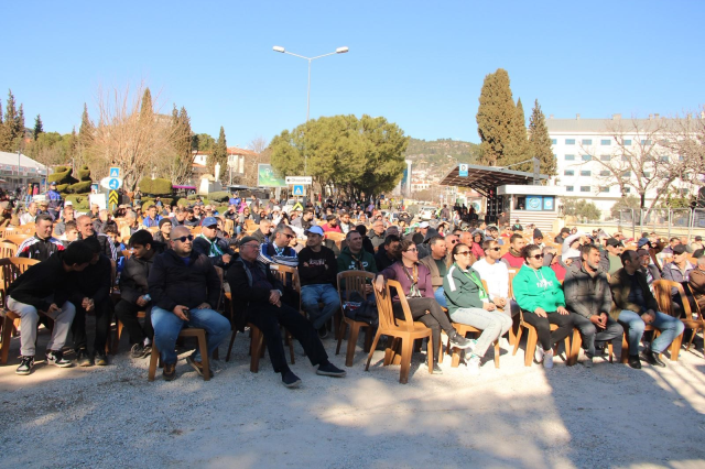 Şampiyonluğa koşuyorlar! Seyirci yasağı bile taraftarı durduramadı