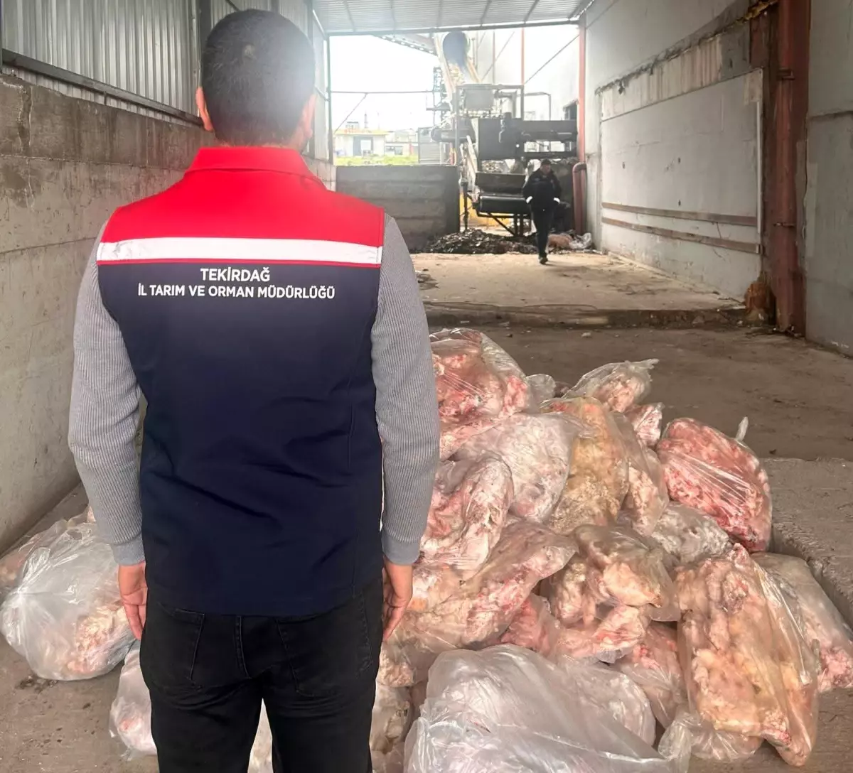 Tekirdağ\'da Etiketsiz 2800 kg Hayvansal Ürün İmha Edildi
