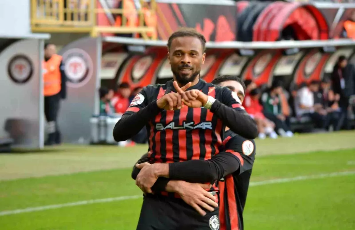 Çorum FK, Hatayspor\'u 3-1 Yendi