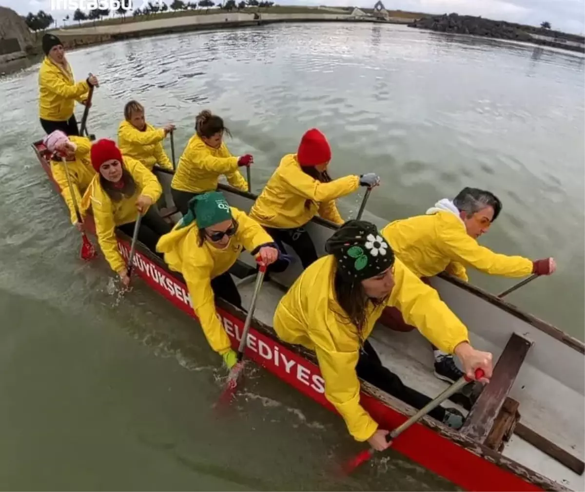 Samsun\'da Kadınlar Günü\'nde Kürek Çektiler