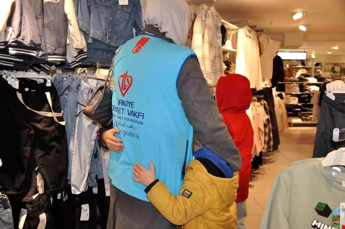 Balıkesir\'den Yetim Çocuklara Bayram Hediyesi