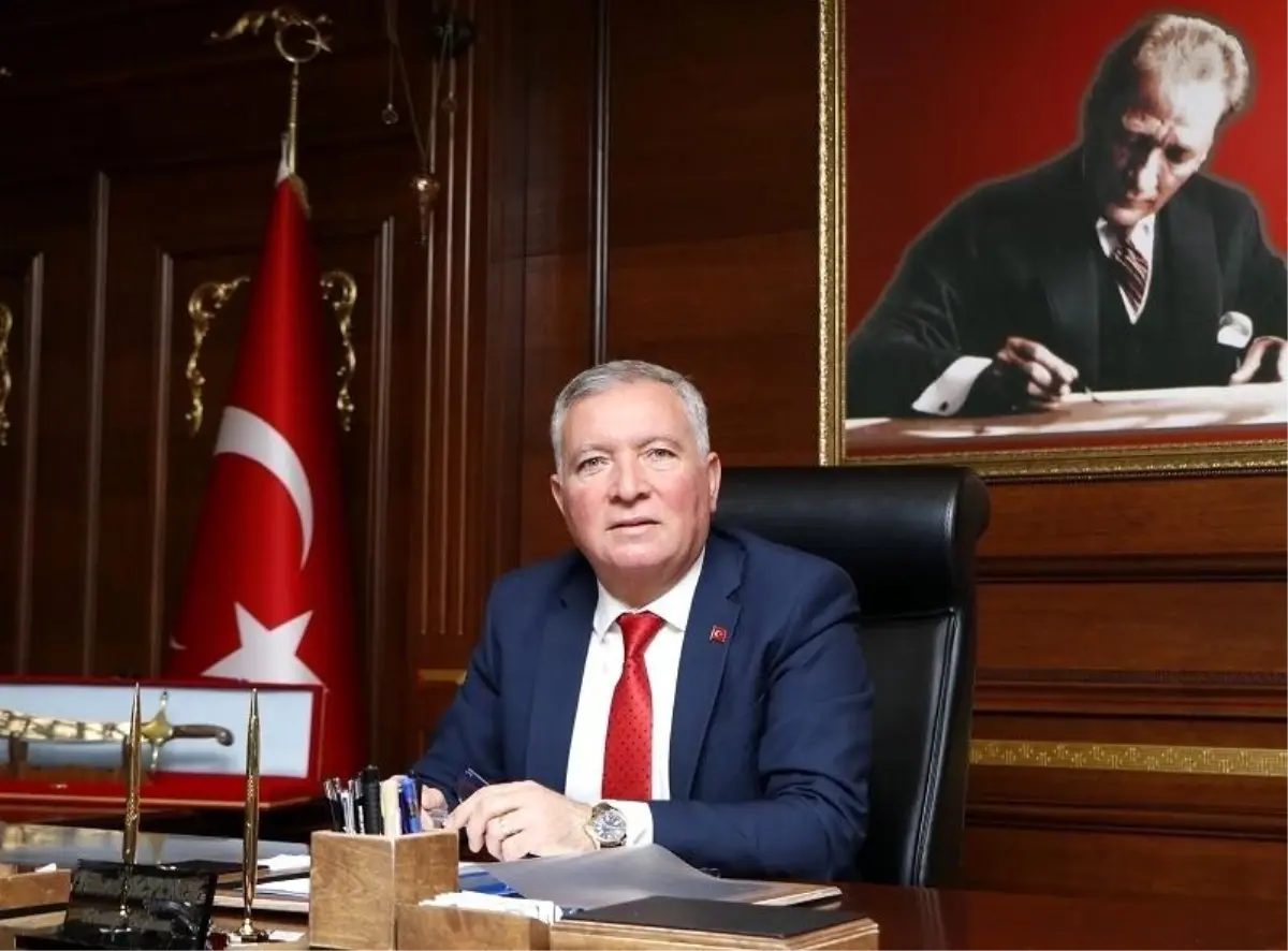 Başkan Kepenek; "Kadınlarımız toplumumuzun en önemli değerlerindendir"