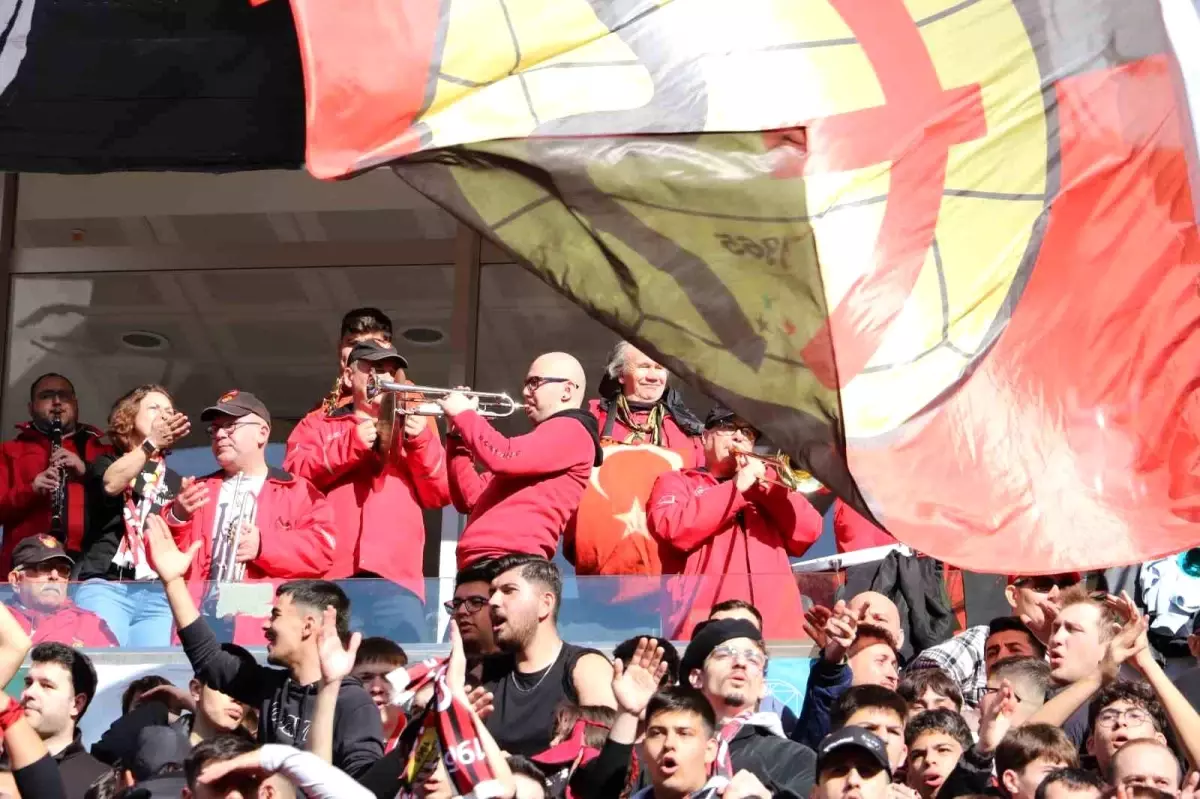 Eskişehirspor\'dan Tarihi Zafer