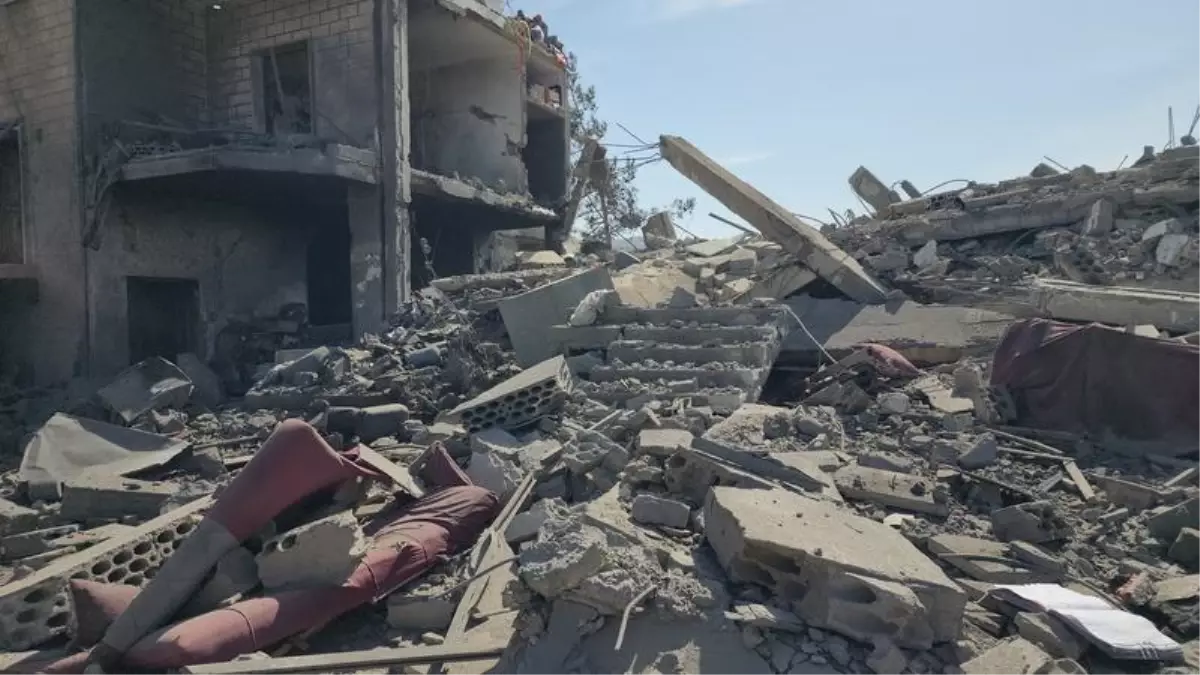 Lübnan\'daki Saldırılarda Can Kaybı 394