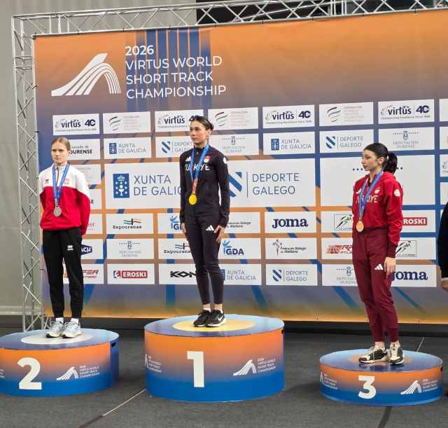 Milli sporcu Aysel Önder tarih yazdı