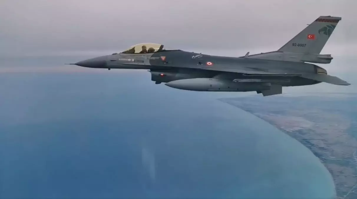 Hava Kuvvetleri\'nden Başarılı Karadeniz Uçuşu