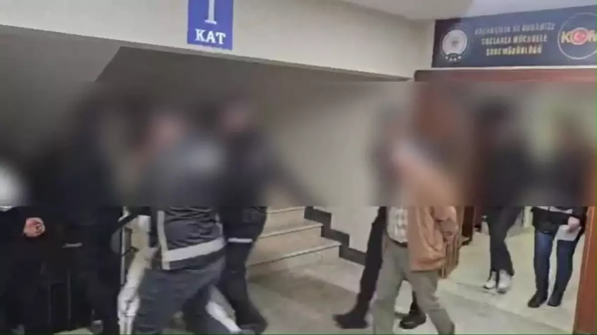 Sakarya\'da Motosiklet Operasyonu: 3 Tutuklama