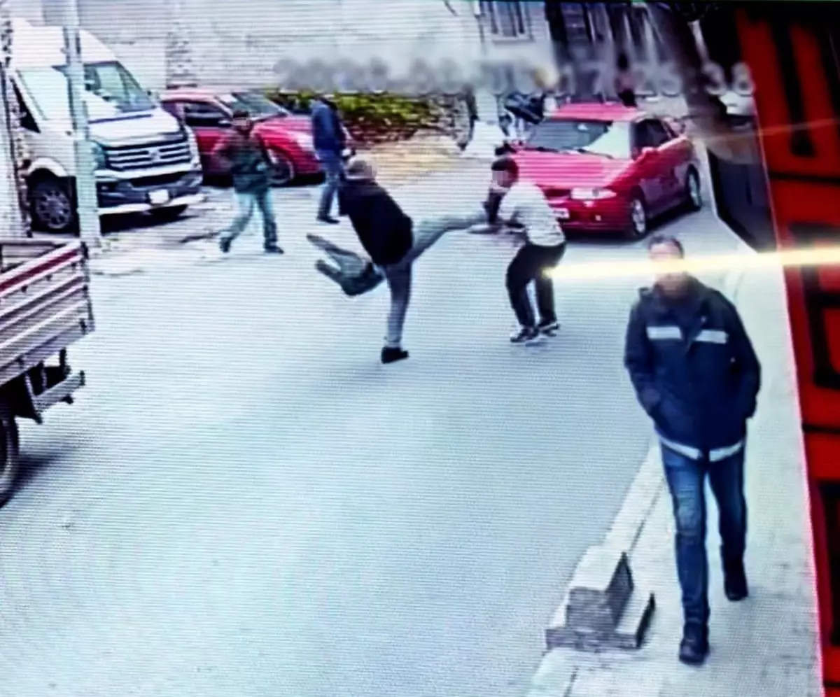 Yaşlı Adam Kavga Sonucu Yaralandı