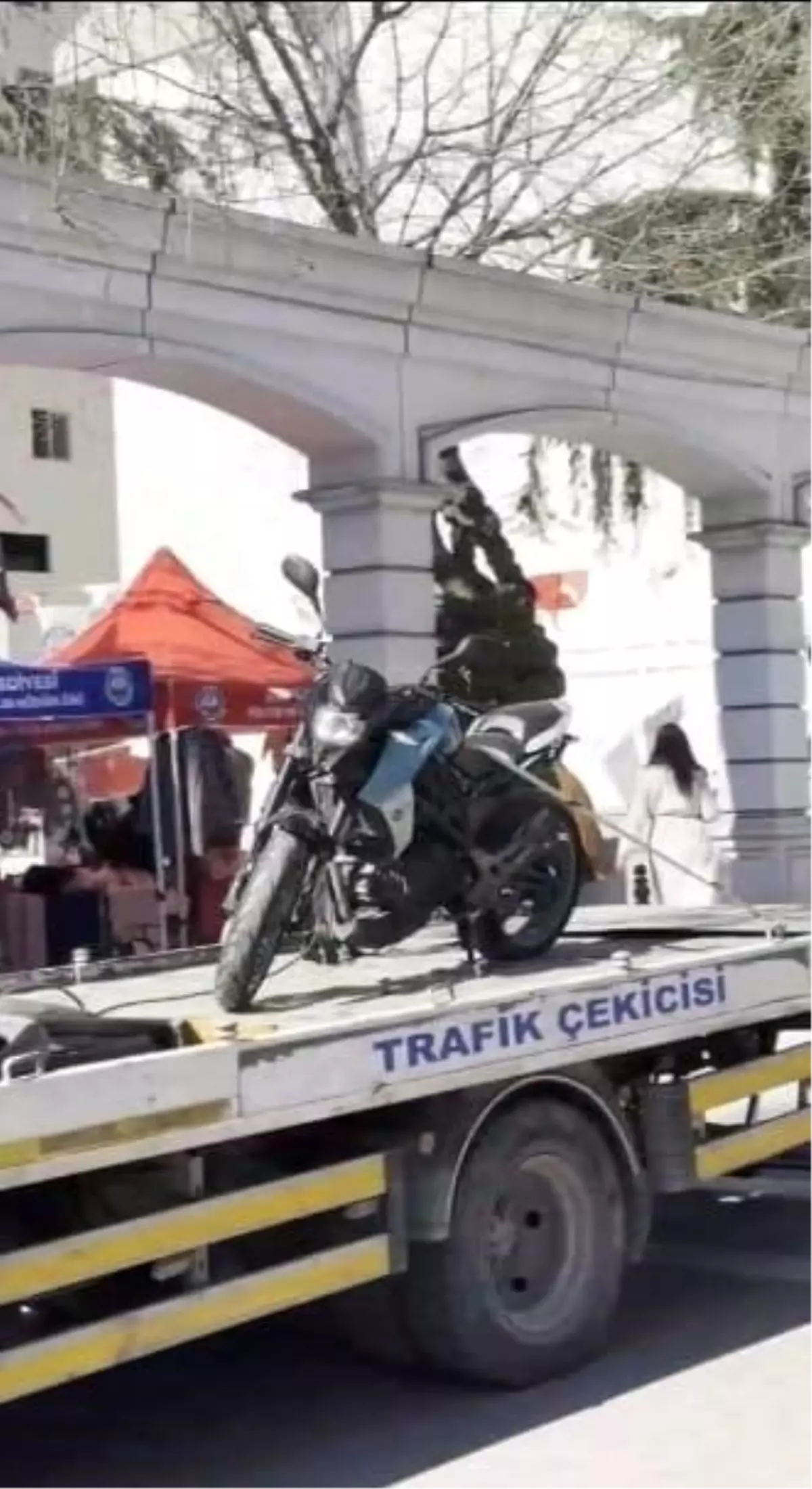 Sahte Plaka ve Ehliyetsiz Kullanım Ceza Getirdi