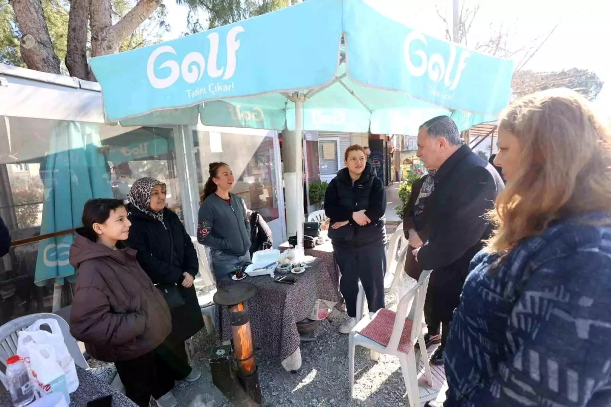 Başkan Balaban Mesir Mahallesi esnafıyla buluştu