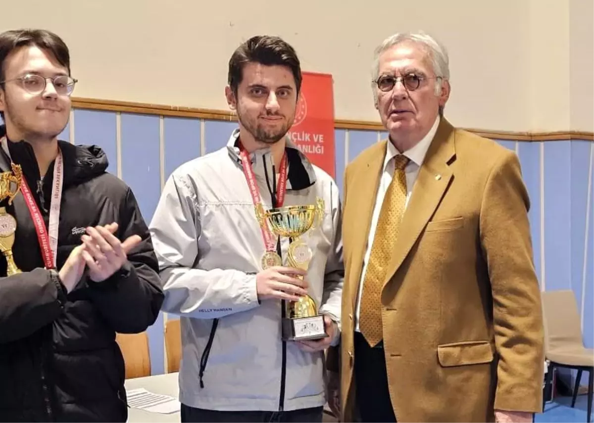 Talat Yıldız, İzmir\'de Şampiyon Oldu